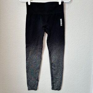 Gymshark Grey Black Adapt Ombré 7/8 Length High Rise Leggings - size S - EUC